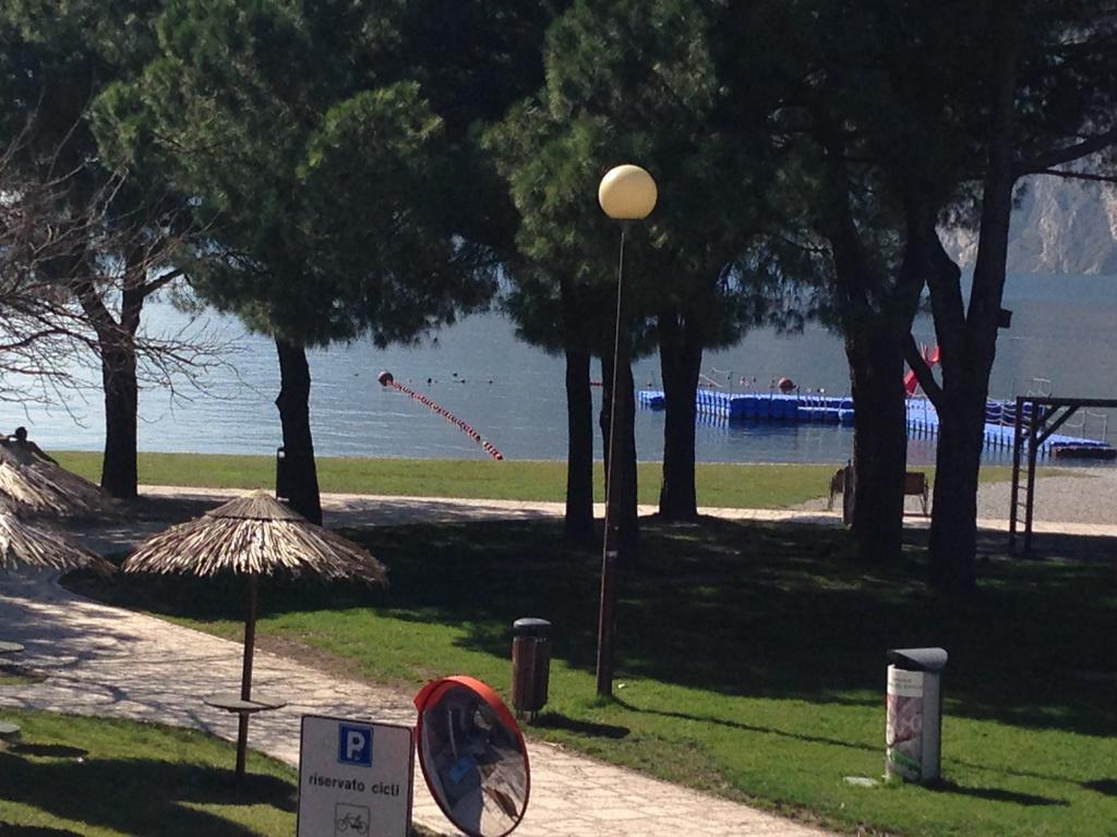 Appartement Lago Blu Riva del Garda Eksteriør billede