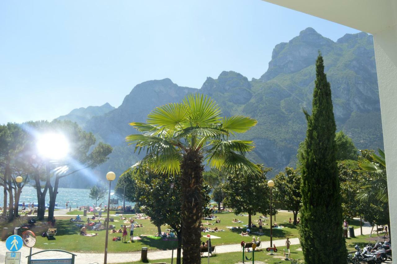 Appartement Lago Blu Riva del Garda Eksteriør billede