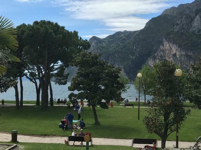 Appartement Lago Blu Riva del Garda Eksteriør billede