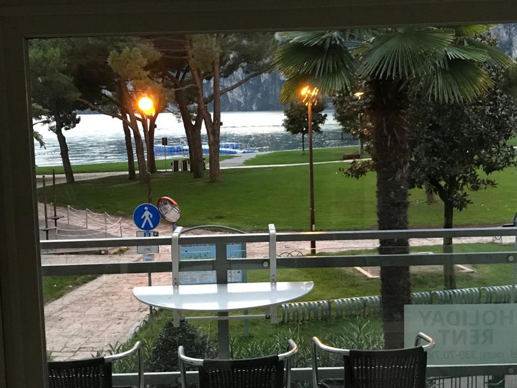 Appartement Lago Blu Riva del Garda Eksteriør billede